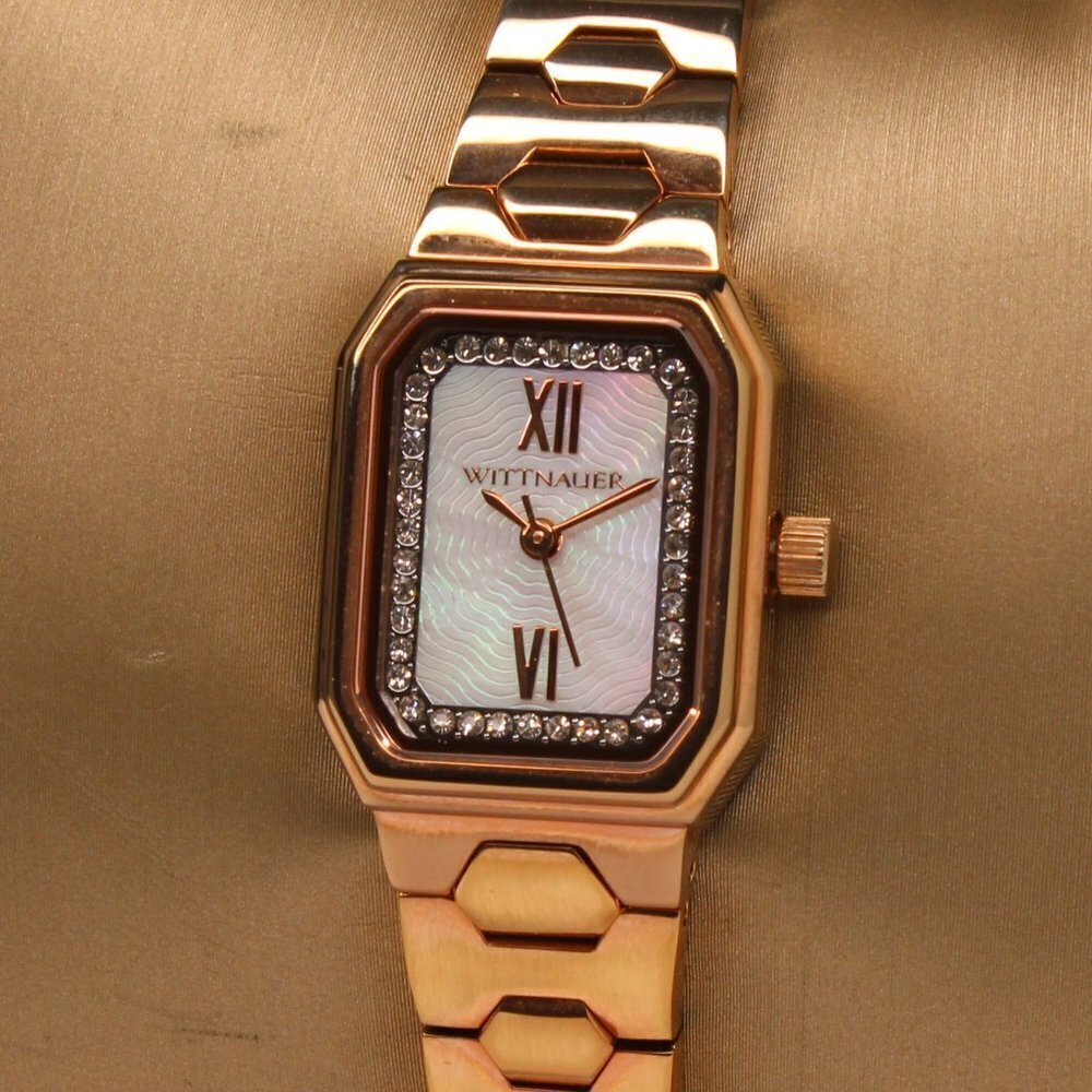 Wittnauer Ladies Watch Crystal Insets Rose Gold Tone Mother Of Pearl Dial 20mm - Picture 7 of 13